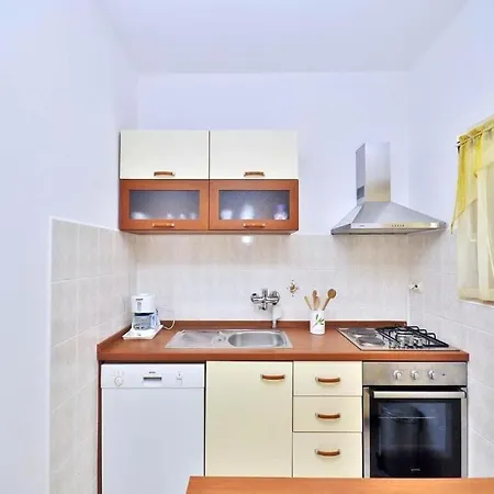 House Bruno Pula
